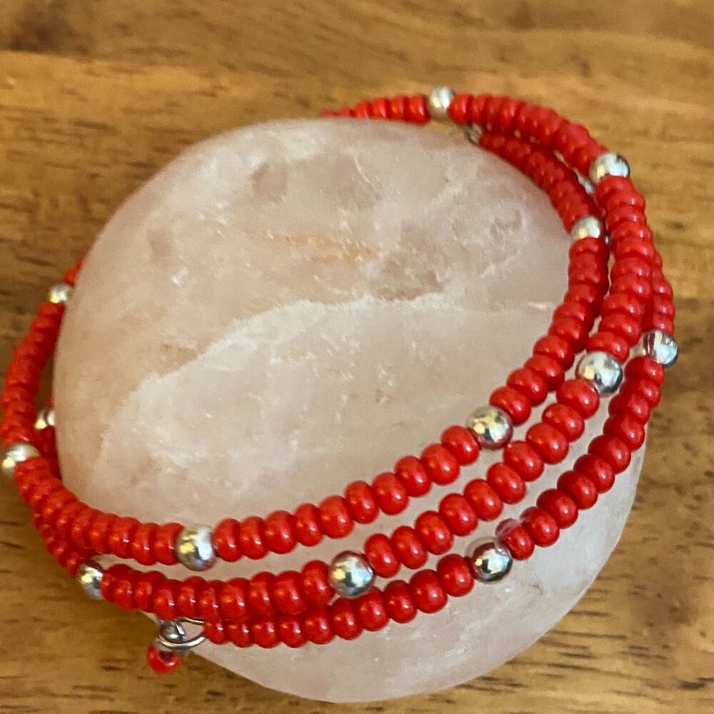 Memory wire bracelet